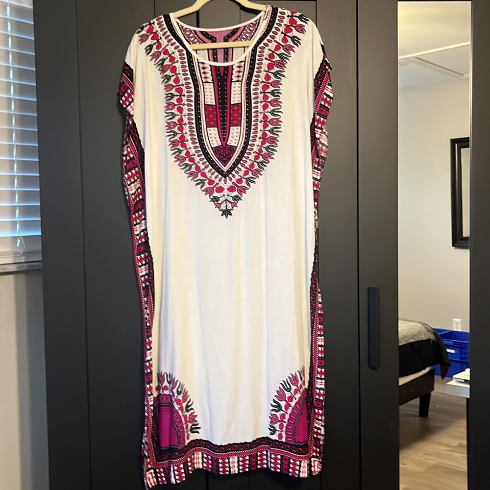 ☀️ 3 / $15 Sale ☀️ Dress New